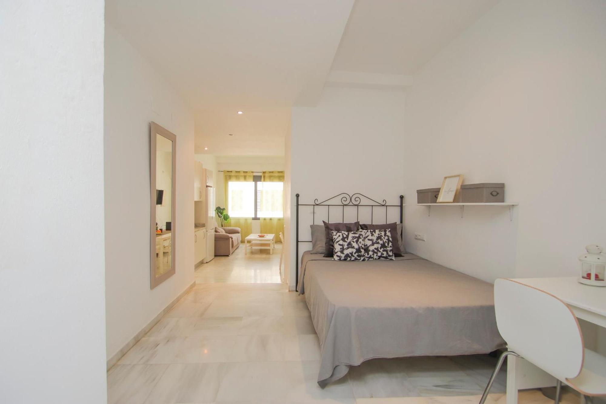 Lovely Apt In The City Center - 15M Walk Giralda Sevilha Exterior foto
