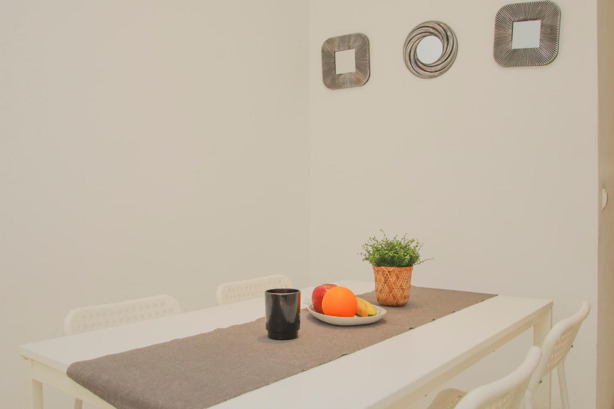 Lovely Apt In The City Center - 15M Walk Giralda Sevilha Exterior foto