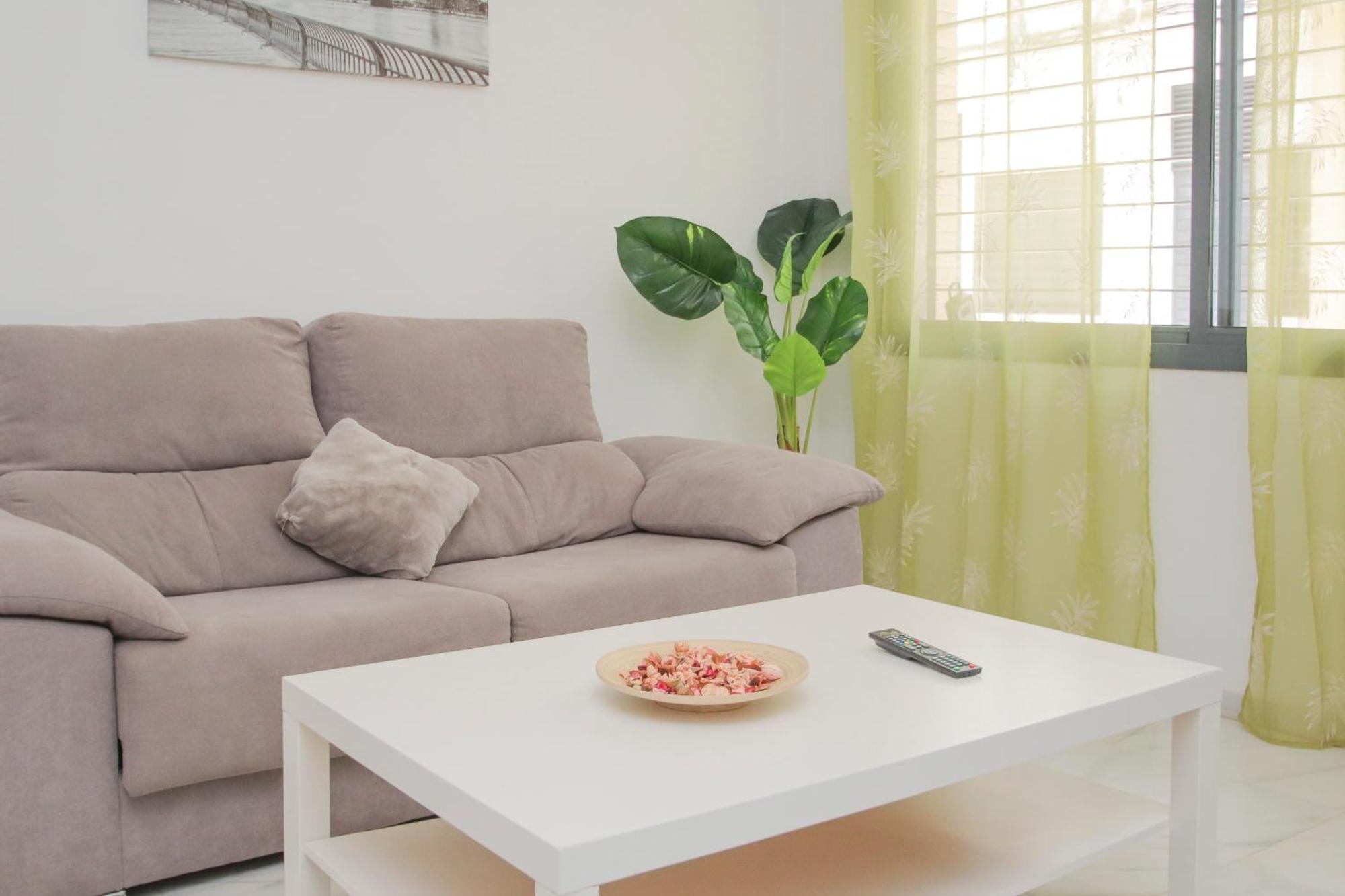 Lovely Apt In The City Center - 15M Walk Giralda Sevilha Exterior foto